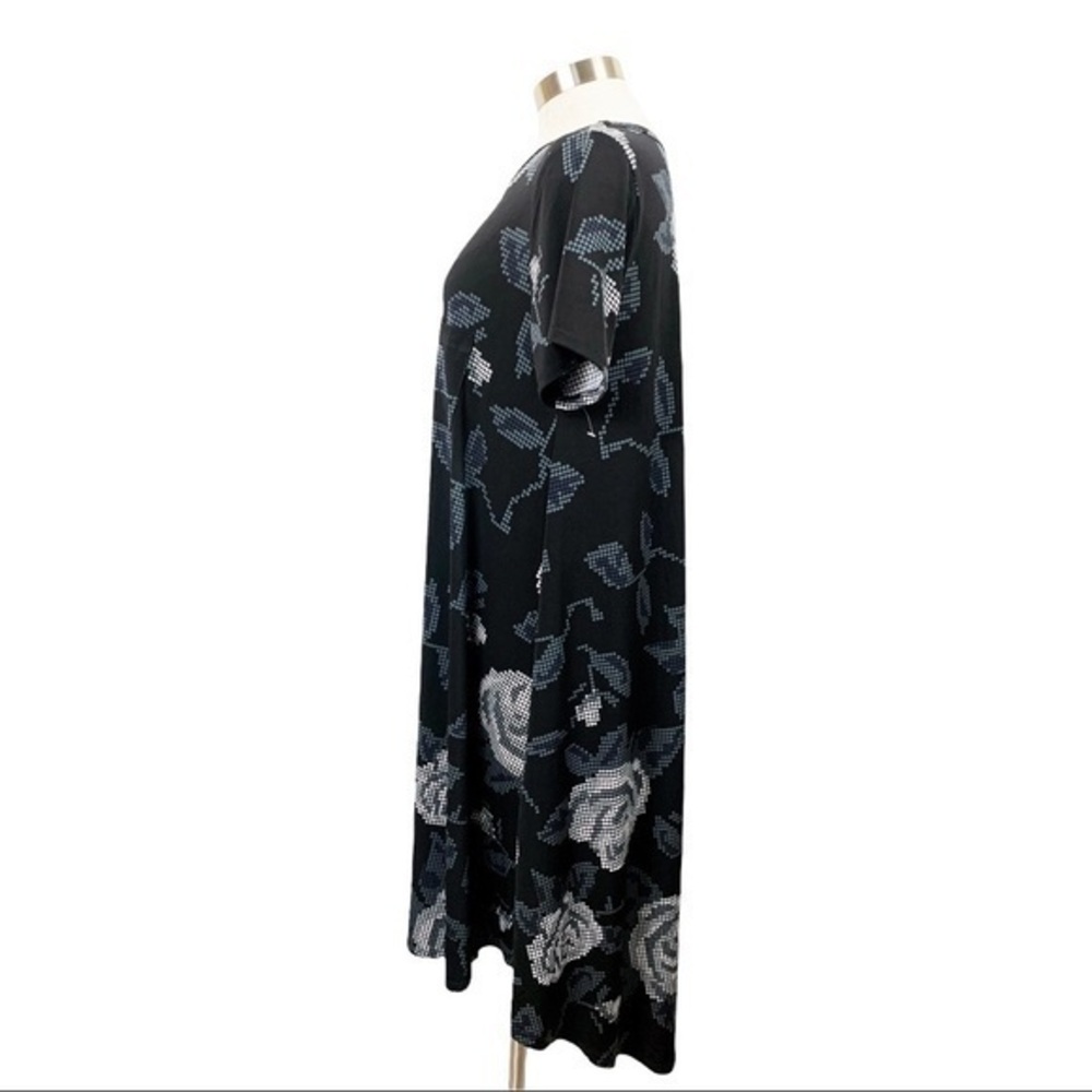 LuLaRoe Black & Grey Floral Print Carly Medium - Picture 4 of 7